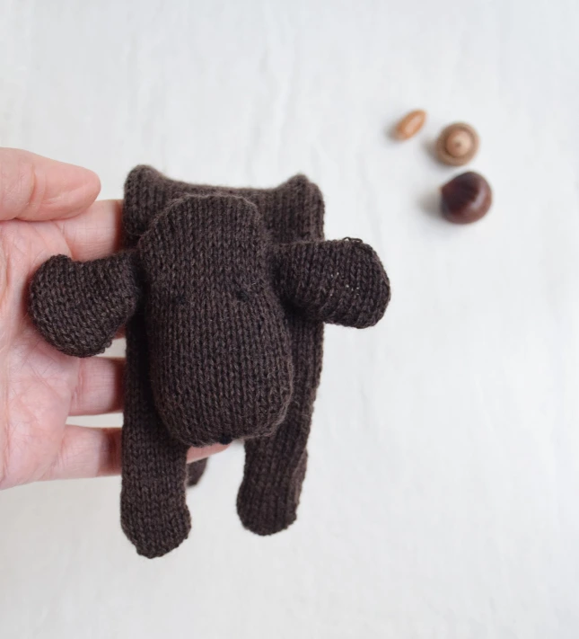 Dog knitting pattern